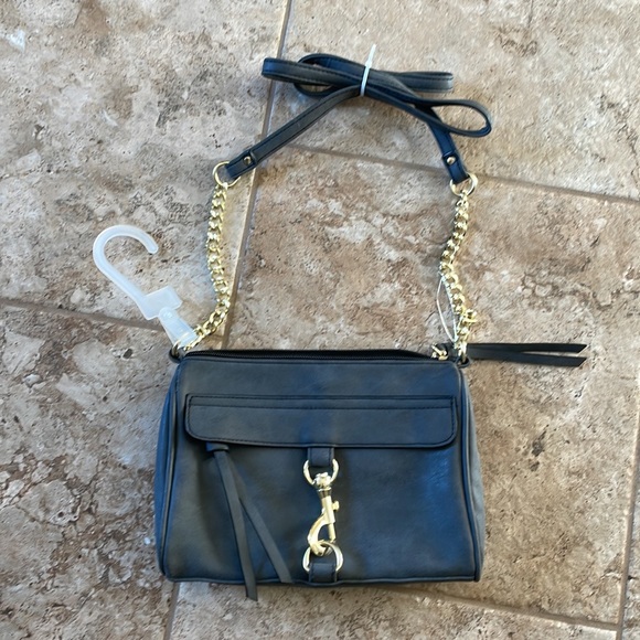 New Gray Purse - Picture 2 of 5